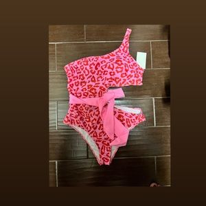 One piece bathing suit